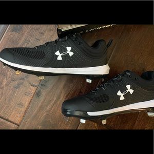 Under armor size 10 brand new cleats